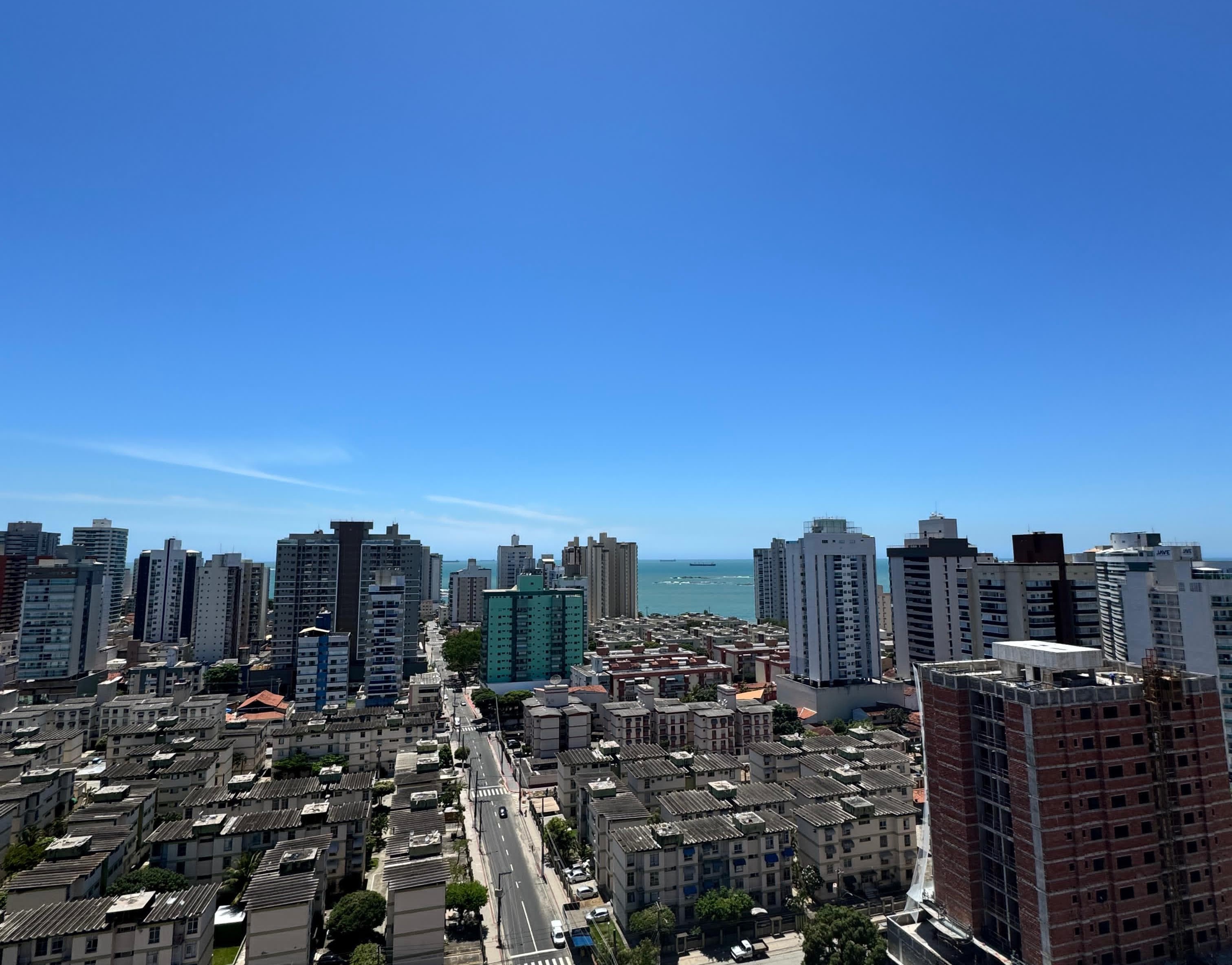 Apartamento com suíte, 75m² e vista panorâmica em Itapuã!!